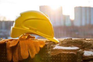roofing-construction-hard-hat-istock-600-web